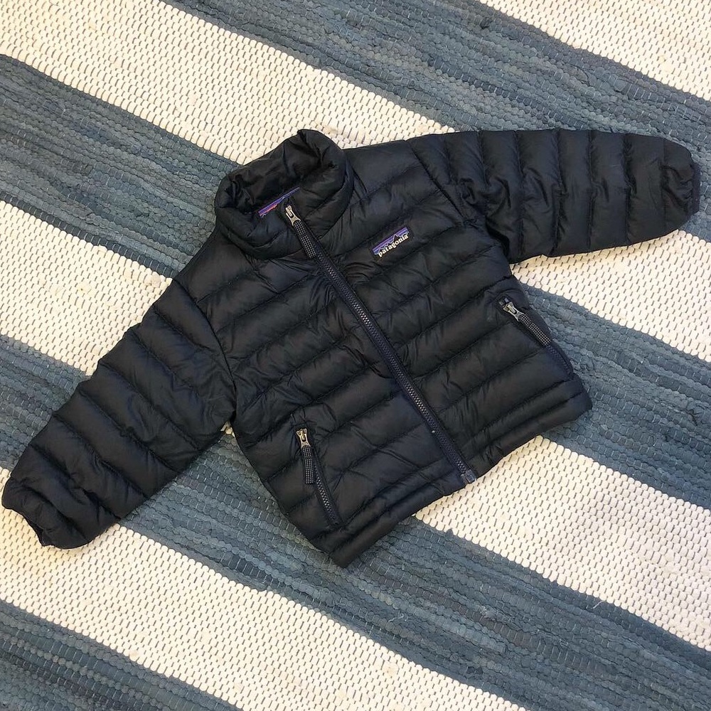 Baby Boy Patagonia 12-18M EUC Navy Down Sweater